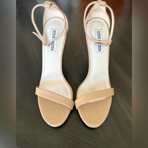 Steve Madden Beige Heel Size 9